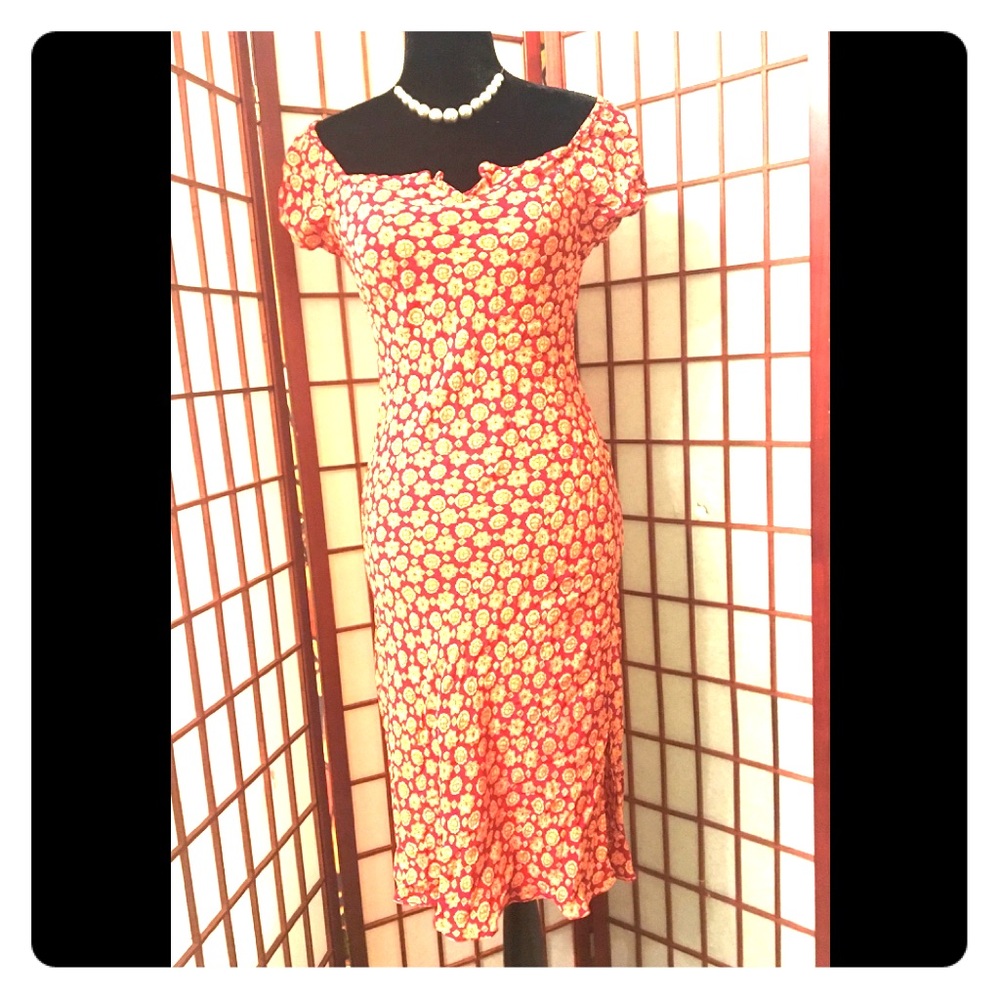 🔥Beautiful RED/ORANGE Floral pattern Dress 🔥SZ S
